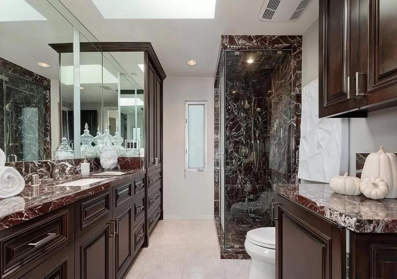 Exceptional 3 Bedrooms On The Beach Penthouse