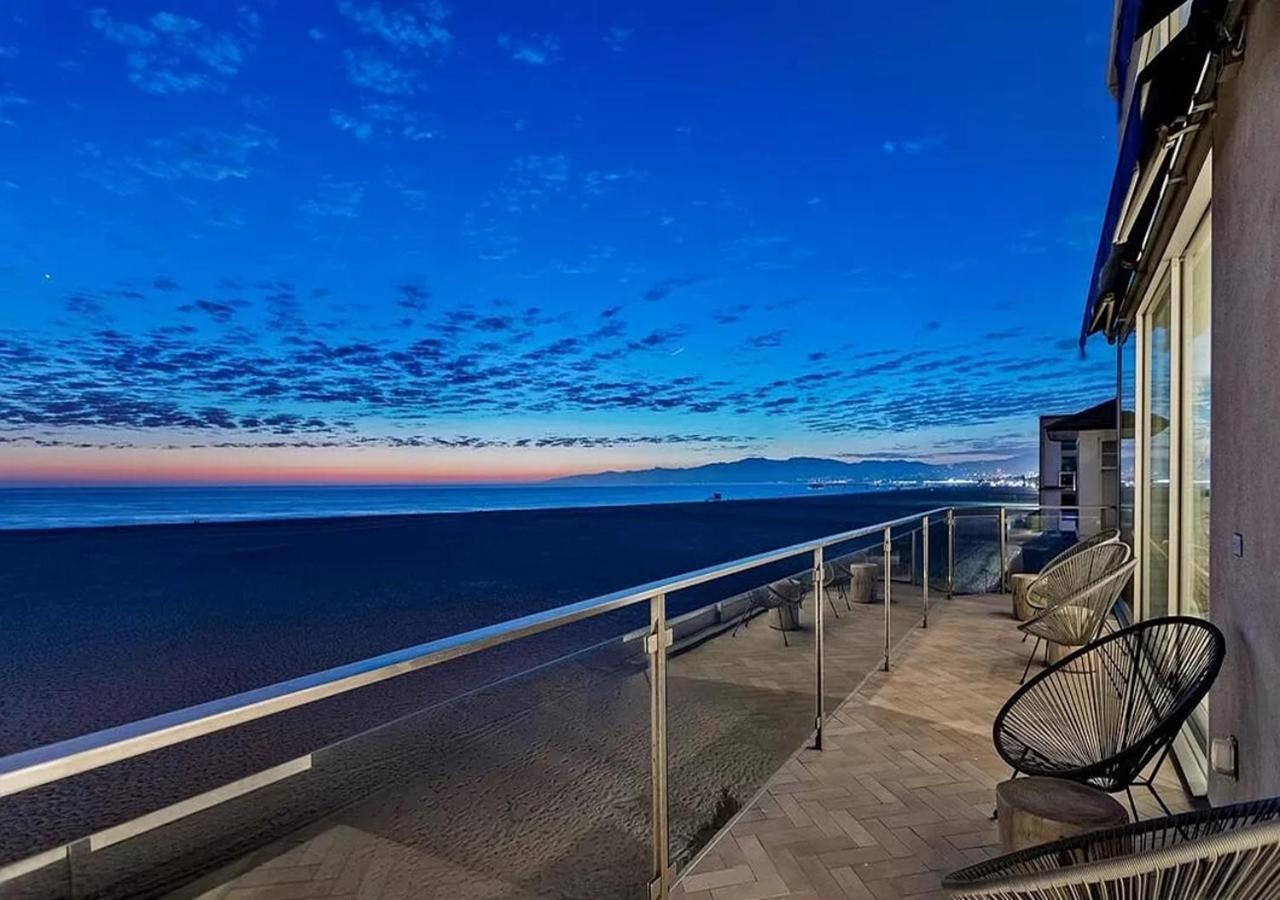Exceptional 3 Bedrooms On The Beach Penthouse Apartment