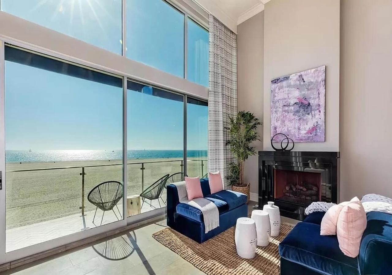 Exceptional 3 Bedrooms On The Beach Penthouse *